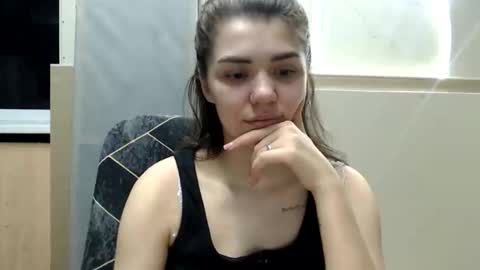 Liya online show from 04.15.26