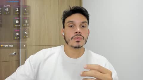 Snapshot of legolas_15 chatting on 10.18.25 Alejandro online show from 10.18.25