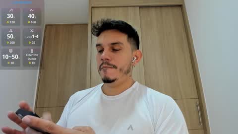 Snapshot of legolas_15 chatting on 11.08.25 Alejandro online show from 11.08.25