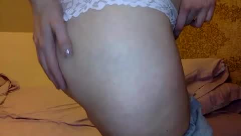 Dani... Your Slutty Mommy... Wet Dream Baby... online show from 12.07.24