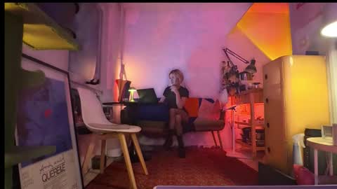 Snapshot of legsylegsinton chatting on 02.08.26 legsylegsinton online show from 02.08.26