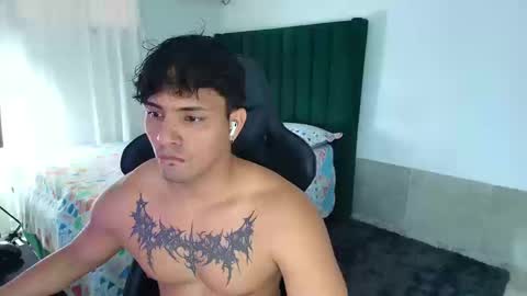  Lei  online show from 02.24.26