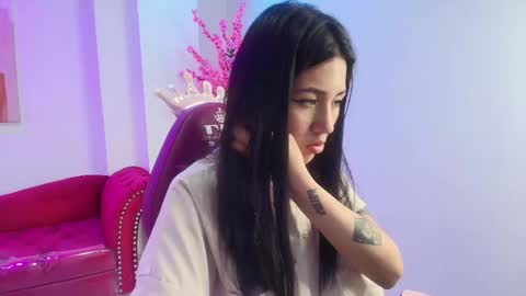 Leia.  online show from 01.02.25