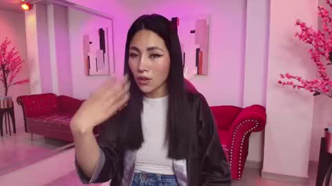 Leia.  online show from 03.12.25