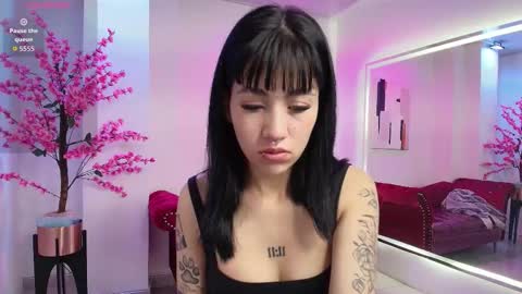 Leia.  online show from 09.11.25