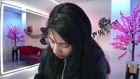 Leia.  online show from 10.27.25