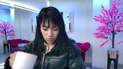 Leia.  online show from 11.05.25