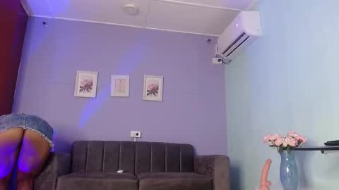 leidy_valencia online show from 09.18.25