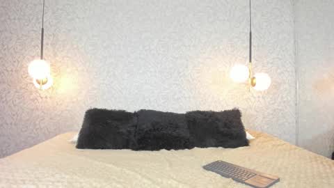 LEIGH ANGELS online show from 11.08.25