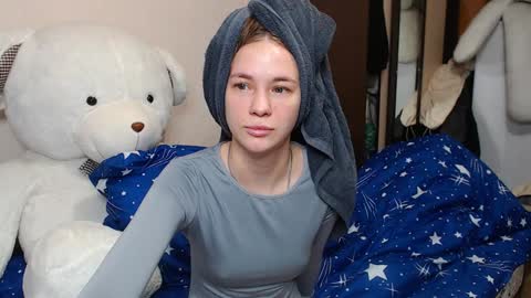 leila_bambi online show from 01.29.25
