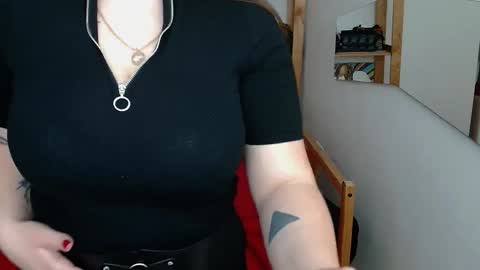 Leila online show from 12.10.24