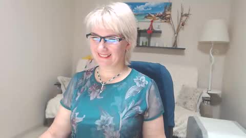 Leila Kinky online show from 12.04.24