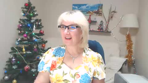 Leila Kinky online show from 01.11.25