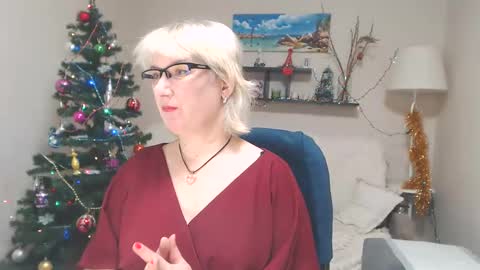 Leila Kinky online show from 01.14.25