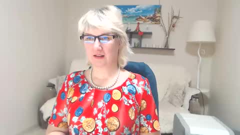 Leila Kinky online show from 02.28.25