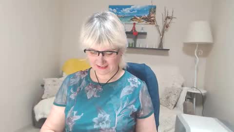 Leila Kinky online show from 03.12.25