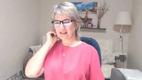 Leila Kinky online show from 11.16.25