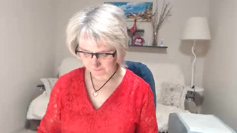 Leila Kinky online show from 02.04.26