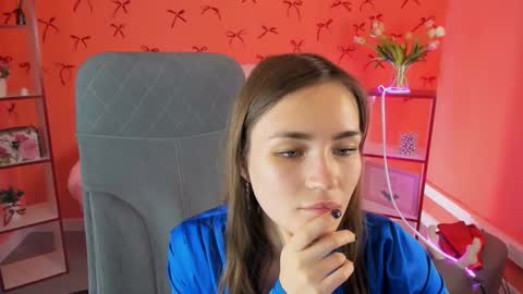 Snapshot of leilarai chatting on 01.29.25 Leila Rai online show from 01.29.25