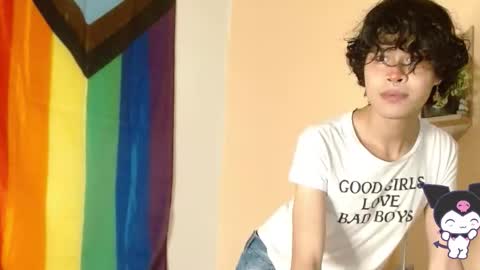 Snapshot of lejoowo chatting on 10.27.25 Lejo online show from 10.27.25