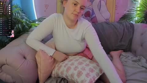 Lela online show from 01.27.25