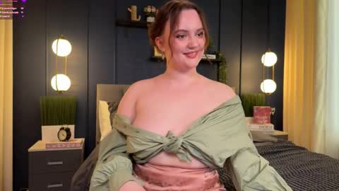 Lela online show from 04.16.26