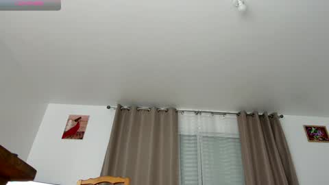 Snapshot of lelena1319 chatting on 01.04.25 YOUR ELENA online show from 01.04.25