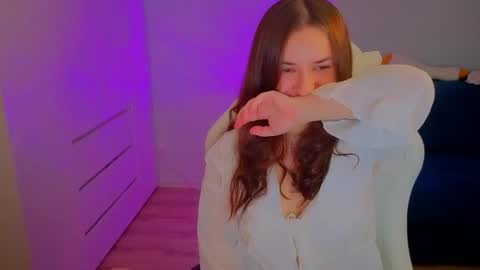 Lelia online show from 10.08.25