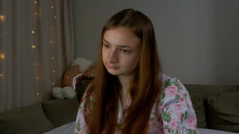 Snapshot of lelia_vibe chatting on 05.27.26 Lelia online show from 05.27.26