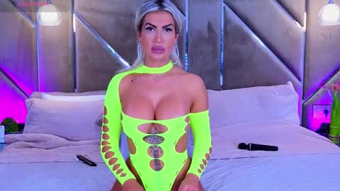 Carlaa online show from 09.24.25