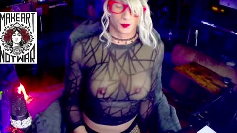 Snapshot of lemon_stealing_whore chatting on 05.15.26 Lemon Stealing Whore online show from 05.15.26