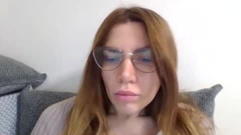 Snapshot of lena6122000 chatting on 10.19.25 lena6122000 online show from 10.19.25