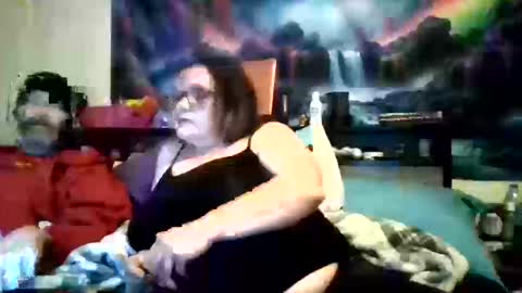 Snapshot of lena613 chatting on 10.20.25 lena613 online show from 10.20.25