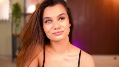 Lena Laurent online show from 04.25.26