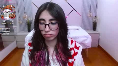 Lena online show from 10.17.25