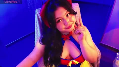 Lenna Kang online show from 02.09.26