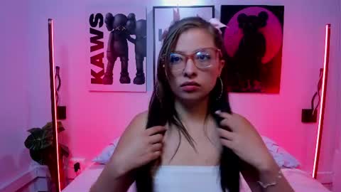 Lenna  online show from 07.03.26