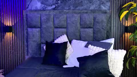 lenna_s online show from 10.13.25