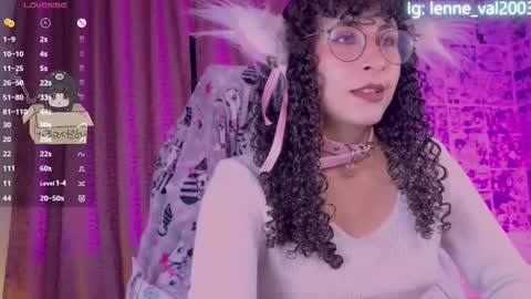 Snapshot of lenneval chatting on 09.11.25 Val online show from 09.11.25