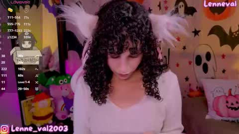 Snapshot of lenneval chatting on 10.05.25 Val online show from 10.05.25