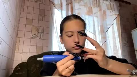 Snapshot of lenniepennachio chatting on 04.21.26 Hellomy name is Natalyits my first day here nice to meet you Give me 50 thumbs ups online show from 04.21.26