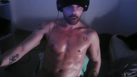 Snapshot of leo1991lol chatting on 01.07.25 leo1991lol online show from 01.07.25