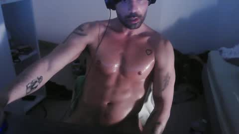Snapshot of leo1991lol chatting on 01.22.25 leo1991lol online show from 01.22.25