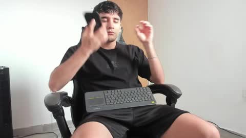 Leo Jones online show from 04.08.26