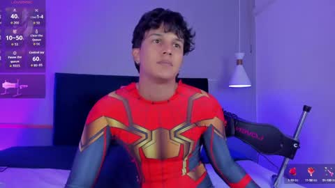 Snapshot of leo_savage_ chatting on 10.08.25 Leo online show from 10.08.25