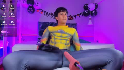 Snapshot of leo_savage_ chatting on 10.13.25 Leo online show from 10.13.25