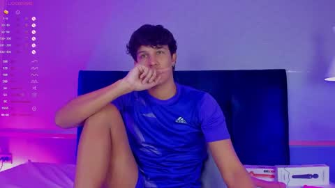 Snapshot of leo_savage_ chatting on 11.09.25 Leo online show from 11.09.25