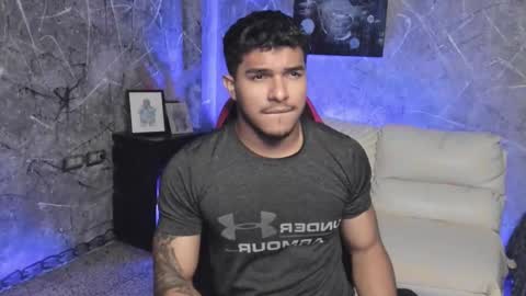 Leo independent model online show from 10.22.25