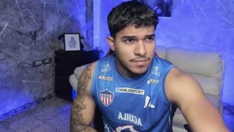 Leo independent model online show from 11.26.25