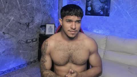 Leo independent model online show from 12.16.25